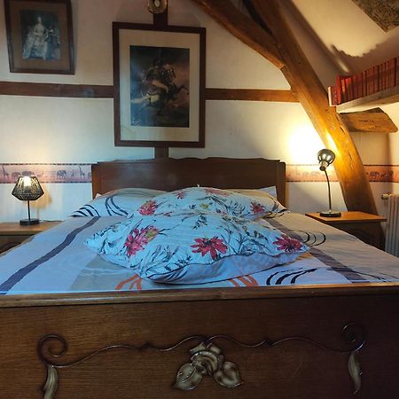 La Taniere Des Tanneries Bed & Breakfast ตอนแนร์ ภายนอก รูปภาพ