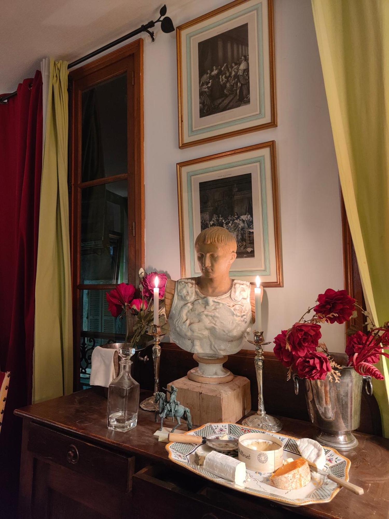 La Taniere Des Tanneries Bed & Breakfast ตอนแนร์ ภายนอก รูปภาพ